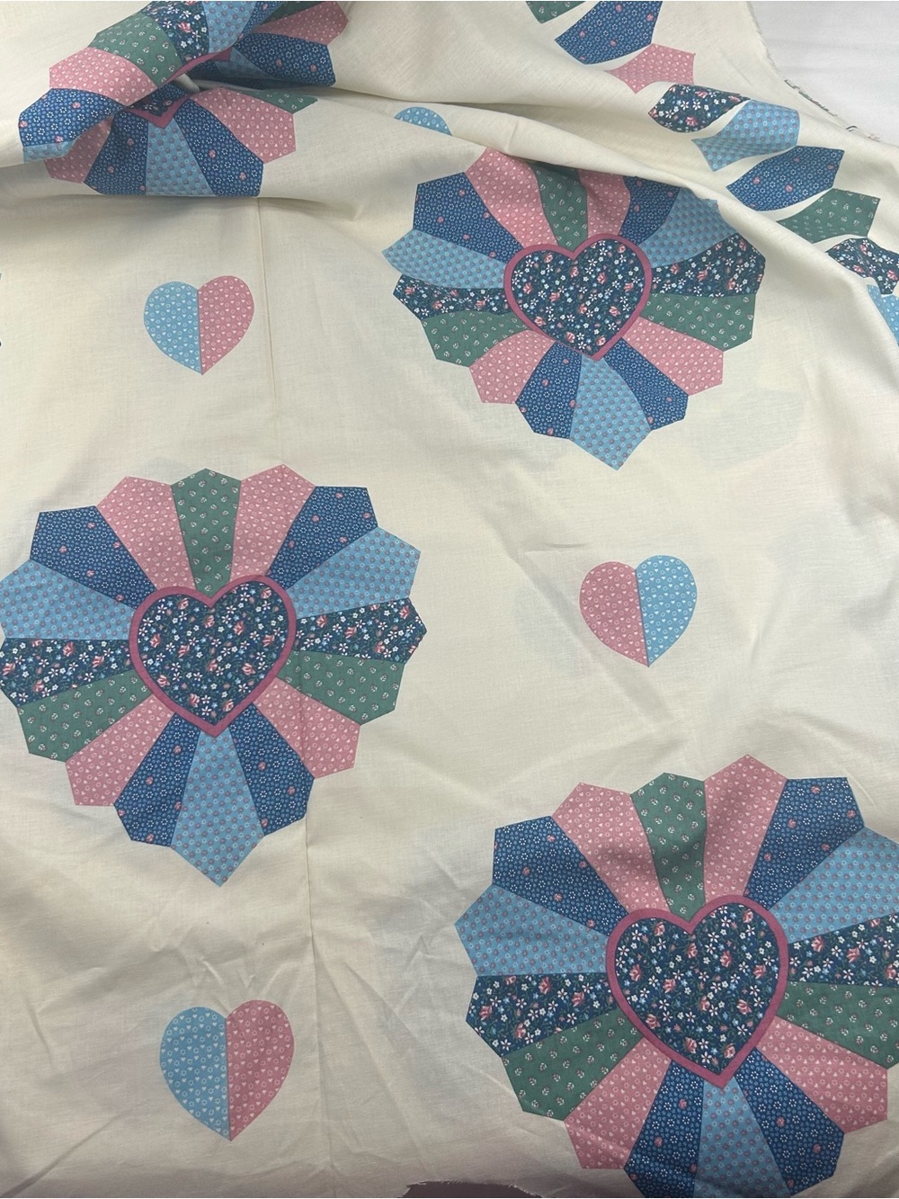 1988 Springmaid 90" Village Quilts Cheater Fabric 3.5 Yds Cotton Dresden Plate